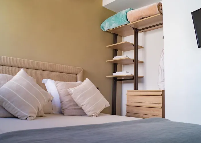 Brillante 156 アパート